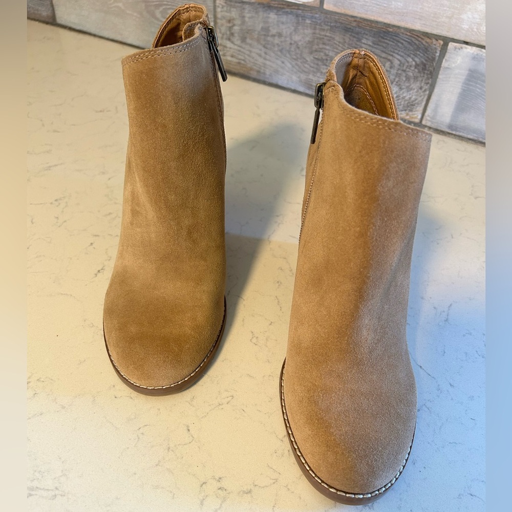 EUC Lucky Brand Yakeena Suede Wedge Ankle Booties 8.5/39 - Picture 8 of 14